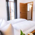 Traumhaftes Mit Sauna Und Whirlpool Refugium Am Rehberg