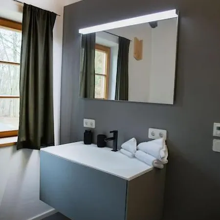 Traumhaftes Mit Sauna Und Whirlpool Refugium Am Rehberg *