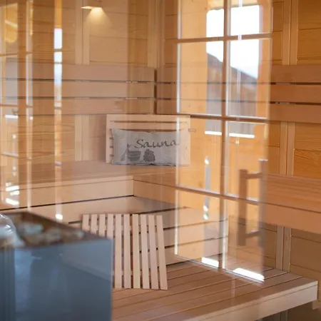 Traumhaftes Mit Sauna Und Whirlpool Refugium Am Rehberg دراخسيلسريد