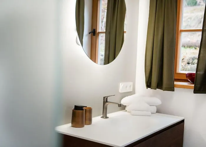 Traumhaftes Mit Sauna Und Whirlpool Refugium Am Rehberg 度假居 *